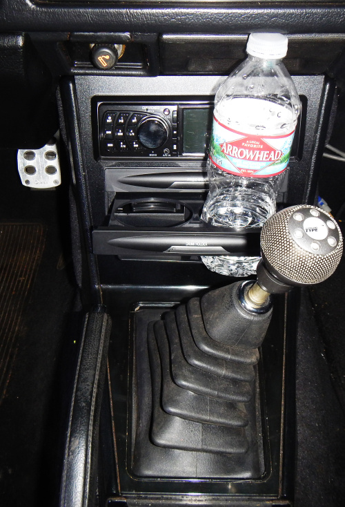 sq_cup_holder_water_bottle