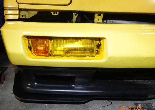 yellow_sq_yellow_lens