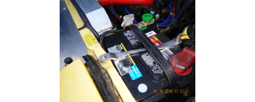 yellow_sq_batt_bracket_web_1525606370